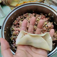 【详细包法】白菜香菇猪肉水饺的做法图解5
