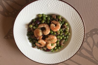 鲜虾猪肉粒炒青豆
