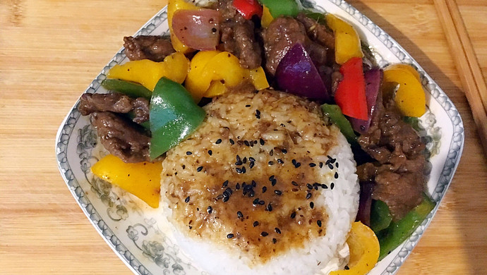黑椒牛肉盖浇饭