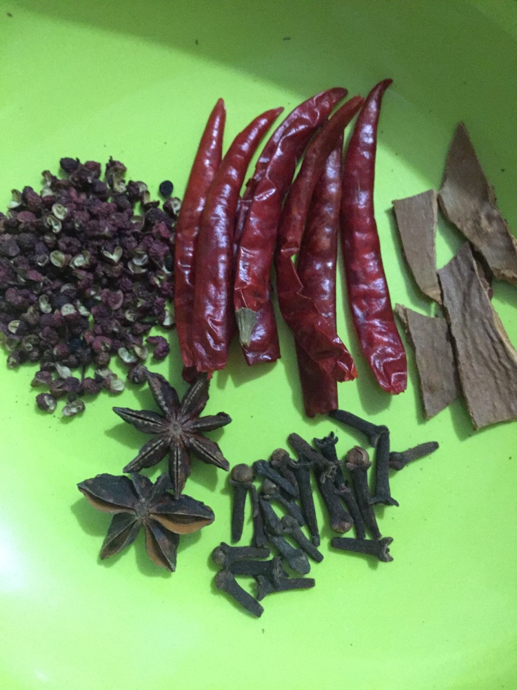 麻辣水煮鱼的做法图解7