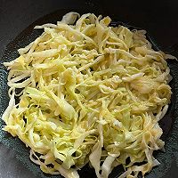 #刘畊宏女孩减脂饮食#卷菜鸡蛋饼的做法图解5