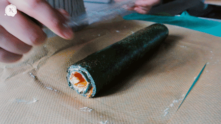 三文鱼菠菜卷【安卡西厨】的做法图解11