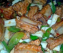 电饭锅美食之私房排骨年糕的做法