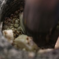 古人冬季养生品—薏米山药柿霜粥的做法图解2