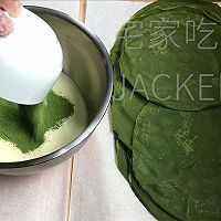 抹茶玫瑰千层卷，消暑必备，一口惊艳，唤醒了味蕾的每一个细胞。的做法图解15