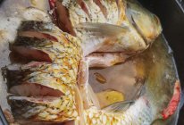 砂锅炖草鱼的做法