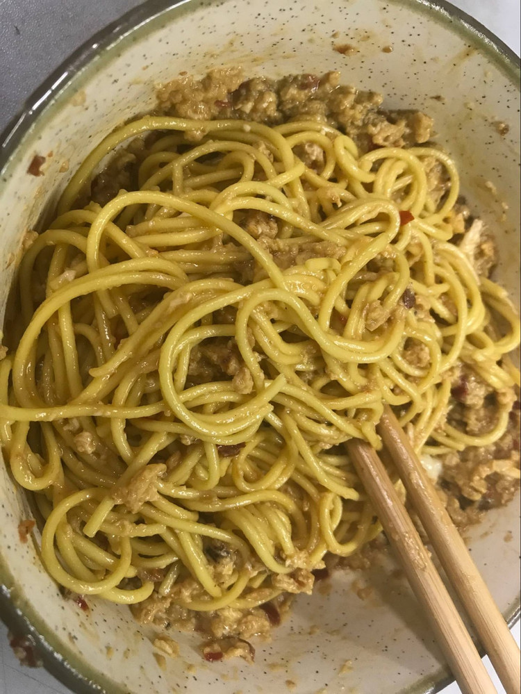 宿舍拌面的做法