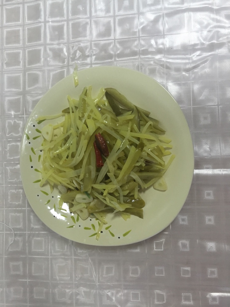 酸黄瓜土豆丝