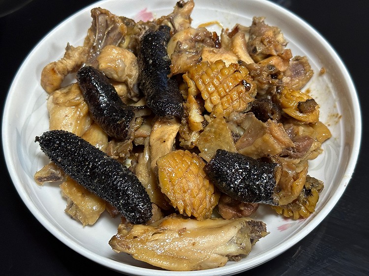 鲜鲍海参炆乡下鸡的做法