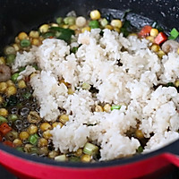 #安佳佳倍容易圣诞季#黄油腰果花环炒饭的做法图解10