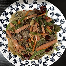 杂菜牛肉炒米粉