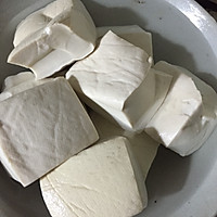 豆腐煎荷花鱼的做法图解3