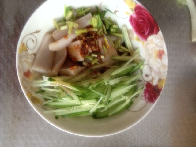 Shanxi eating cold buckwheat bowl