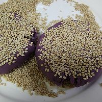 香煎芝士心芝麻紫薯饼的做法图解11