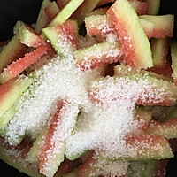 蜜饯西瓜皮的做法图解2