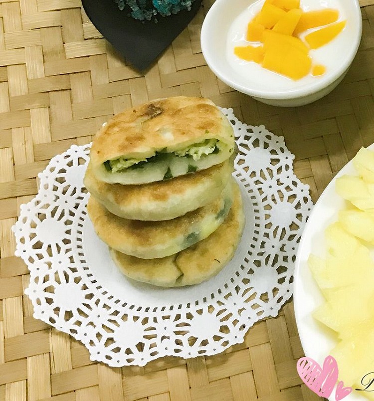 韭菜鸡蛋灌饼的做法