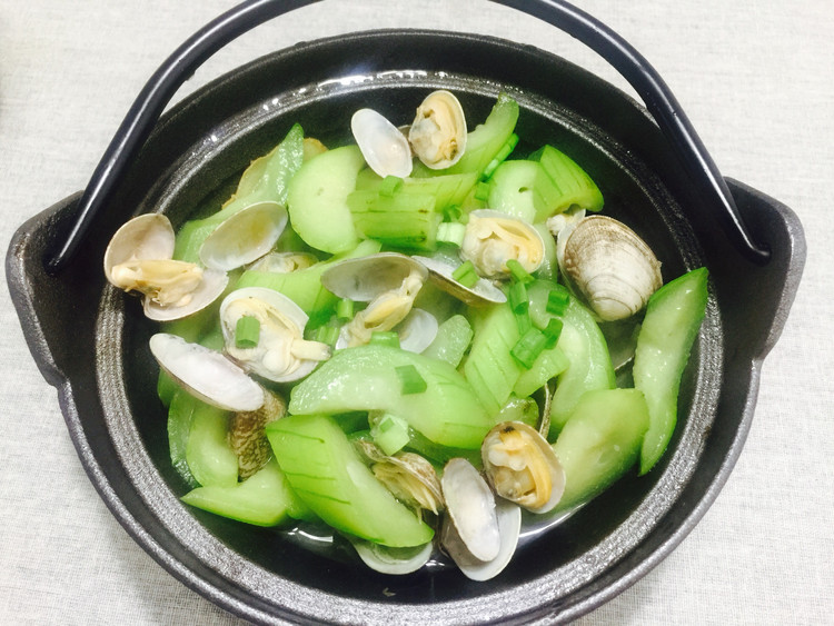 蛤蜊丝瓜的做法