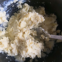 低卡简易版红薯蛋黄酥的做法图解3