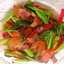 腊肉炒时蔬
