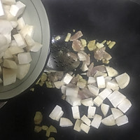 孕妇食谱-杏鲍菇豆腐肉丝汤的做法图解2