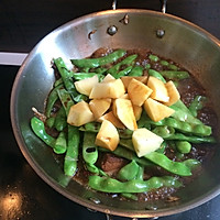 排骨扁豆炖土豆的做法图解12