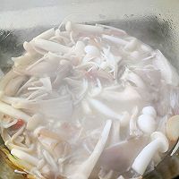 火腿菌菇汤的做法图解7