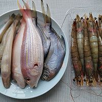 #晒出你的中秋团圆饭#海大虾杂鱼煲 喜欢海鲜的看过来~的做法图解3