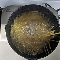 家庭版番茄意面的做法图解1