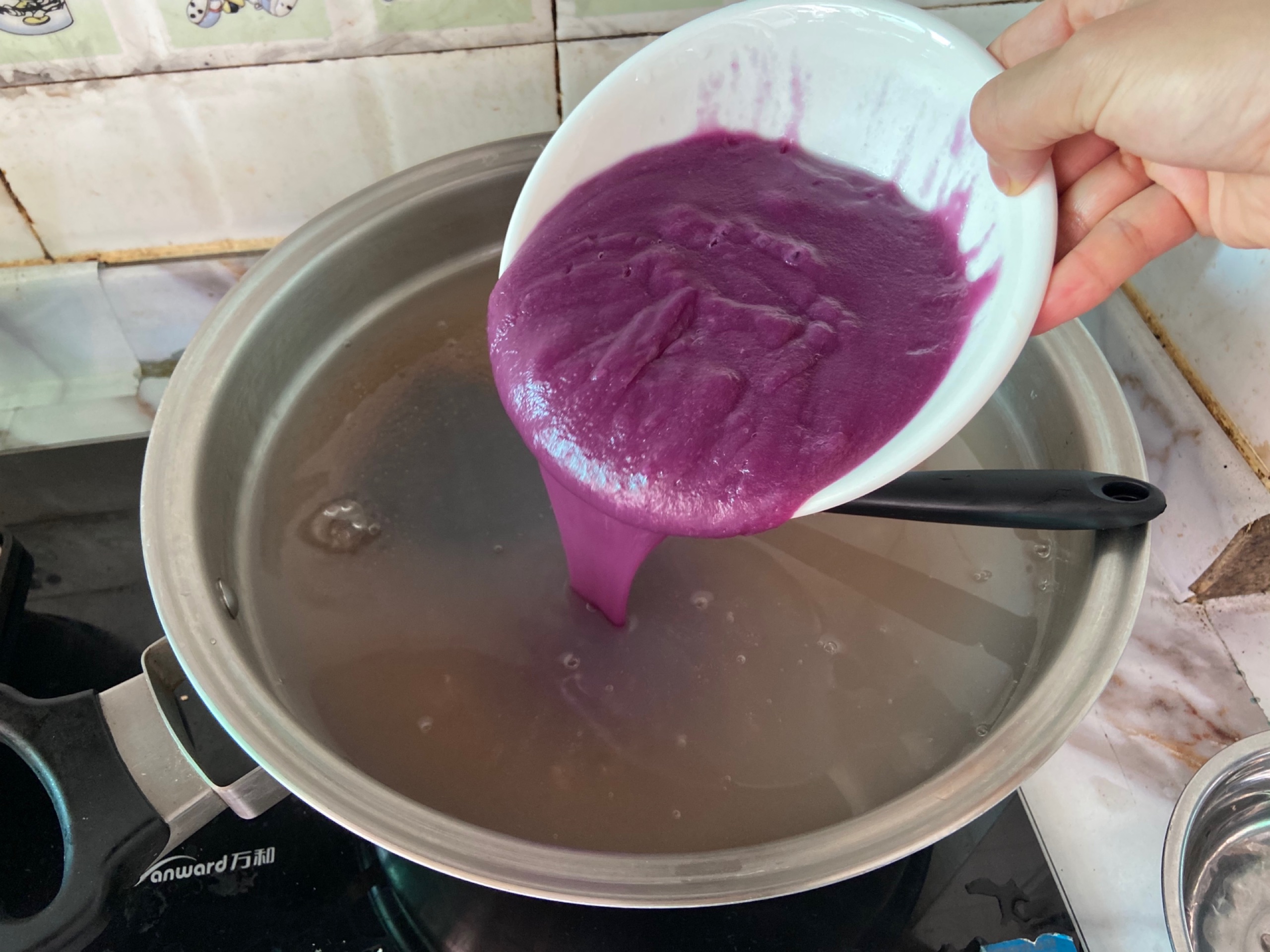 Miki's Food Archives : Purple Sweet Potato Sago Dessert 紫薯椰汁西米露