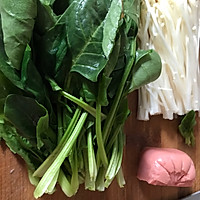 菠菜炒年糕的做法图解3