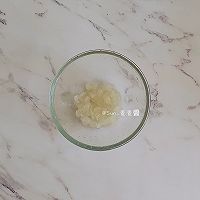 雪燕桃胶皂角米银耳羹的做法图解5