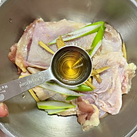 #原制原味，聚会菜谱#黄油蒜香脆皮鸡的做法图解3