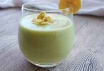 牛油果香蕉奶昔的做法
