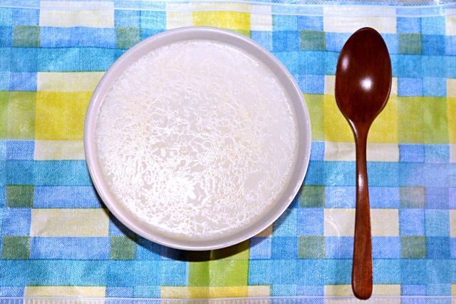丝般润滑的淡香牛奶粥的做法