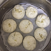 韭菜鸡蛋馅儿的包子的做法图解15