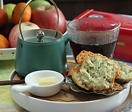 新春盛宴——【葱香培根奶酪咸味司康——配红茶的待客点心】的做法