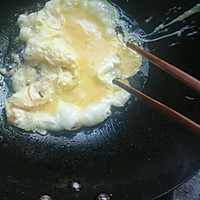 尖椒腊肠炒鸡蛋的做法图解5