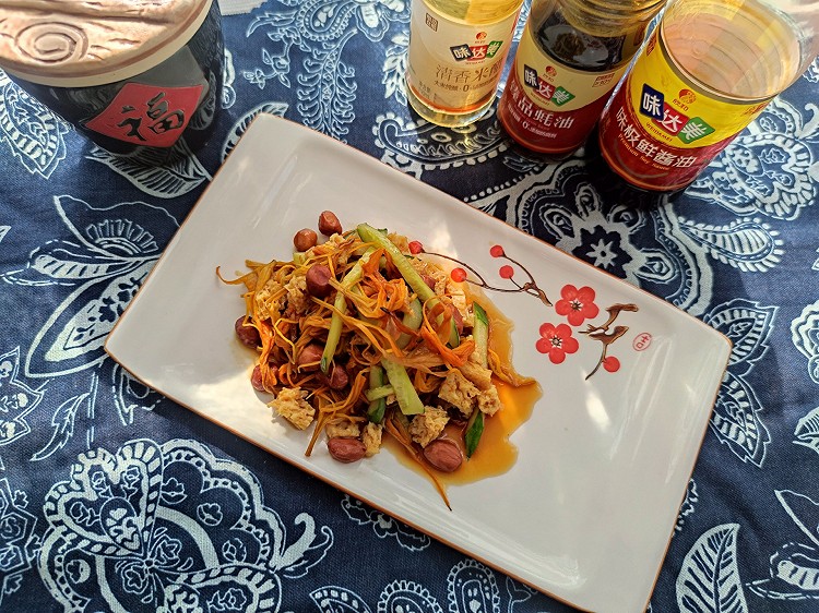 黄瓜拌黄花菜的做法