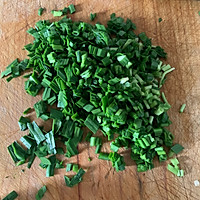 韭菜鸡蛋饼的做法图解3