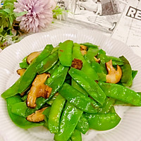#春日露营#香菇炒荷兰豆的做法图解1