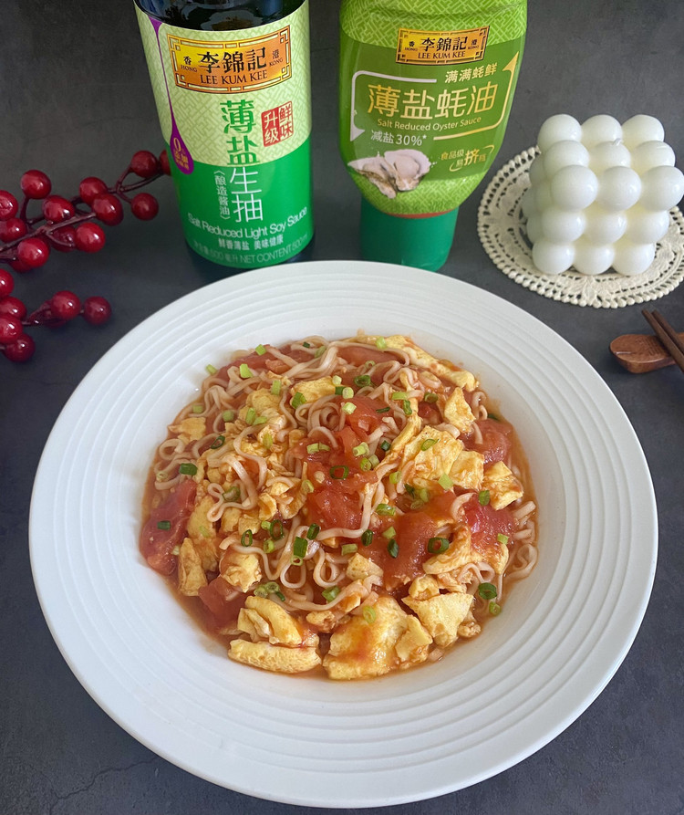 番茄鸡蛋炒面的做法
