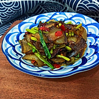 蒜苔炒腊肉的做法图解9