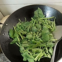 清炒南瓜藤的做法图解2