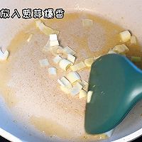 #刘畊宏女孩减脂饮食#火腿炒年糕的做法图解3