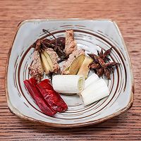#秋日养生这样吃#五花肉炖笋干的做法图解3