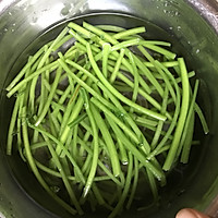 麻汁茼蒿梗的做法图解4