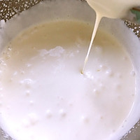 三色堇鲜花慕斯的做法图解8