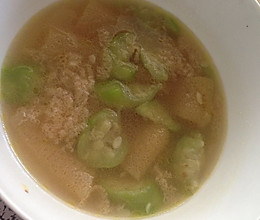 竹荪烧丝瓜超鲜汤的做法