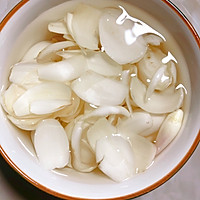 粥系列之『绿豆百合冰粥』｜浣熊日记的做法图解2