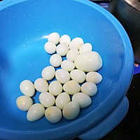 卤鹌鹑蛋的做法图解1